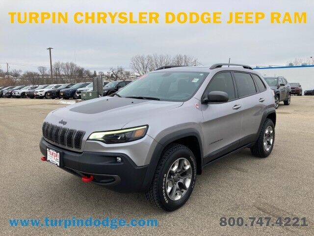 2019 Jeep Cherokee for sale at Turpin Chrysler Dodge Jeep Ram in Dubuque IA