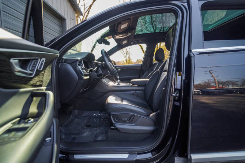 2021 Audi Q7 quattro Premium Plus 55 TFSI