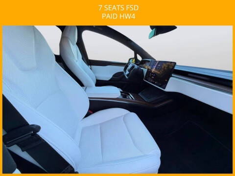 2023 Tesla Model X Standard Range