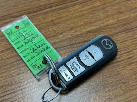 2016 Mazda MAZDA3 i Sport