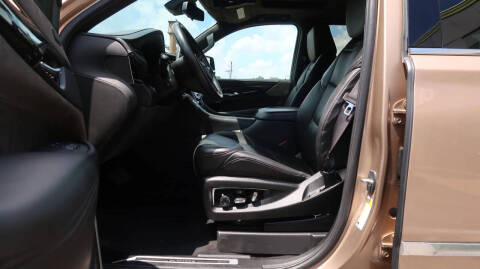 2020 Cadillac Escalade Platinum