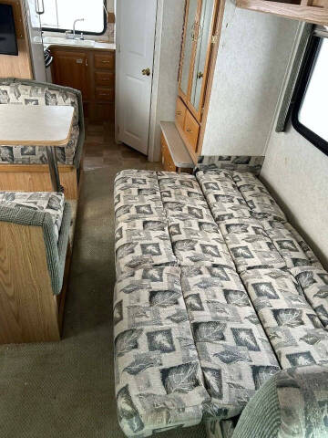 2001 Ford E-Series E-450 SD