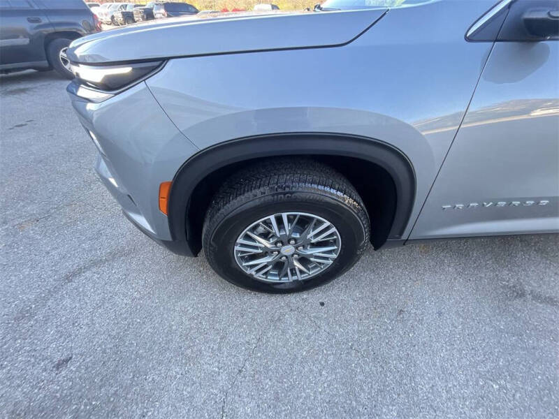 2024 Chevrolet Traverse LT