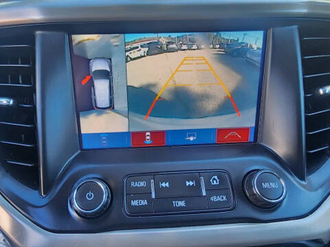 2017 GMC Acadia Denali