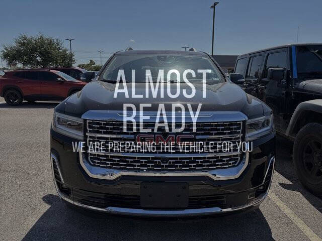 2023 GMC Acadia Denali's photo