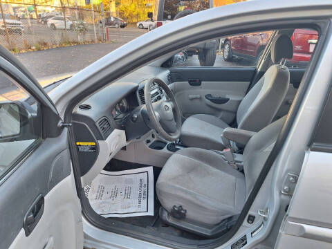 2009 Hyundai Accent GLS