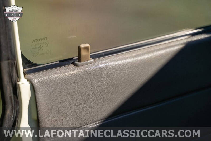 1989 Toyota Pickup Deluxe V6