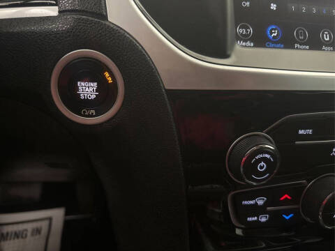 2023 Chrysler 300 Touring