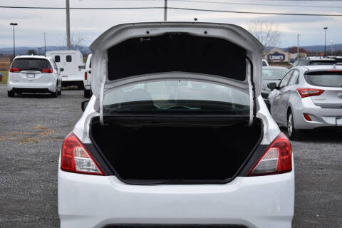 2016 Nissan Versa 1.6 S Plus