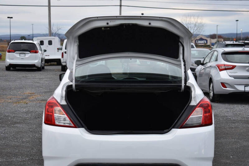 2016 Nissan Versa 1.6 S Plus