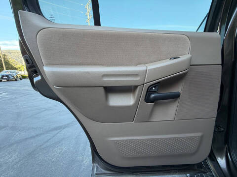 2005 Ford Explorer XLT