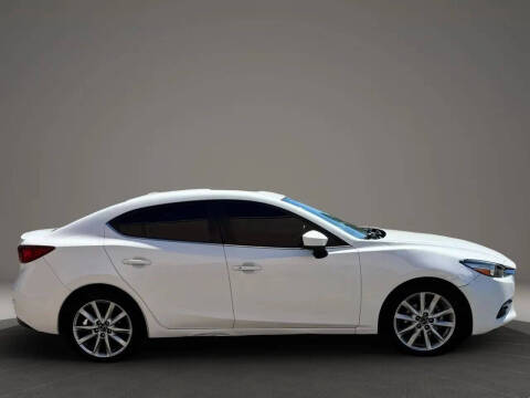 2017 Mazda MAZDA3 Touring