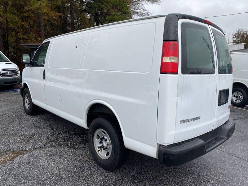 2007 GMC Savana Cargo Base photo 3