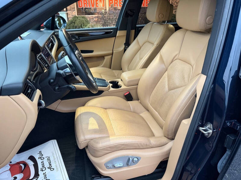 2017 Porsche Macan