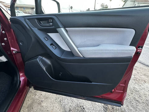 2014 Subaru Forester 2.5i