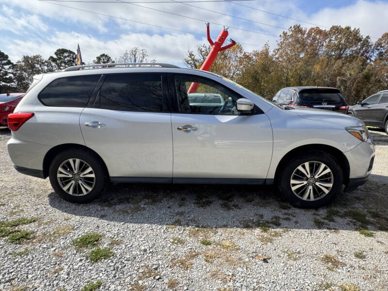2018 Nissan Pathfinder SL