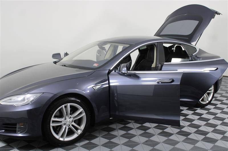 2015 Tesla Model S