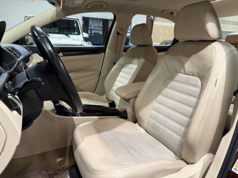 2014 Volkswagen Passat 2.0L TDI SEL Premium