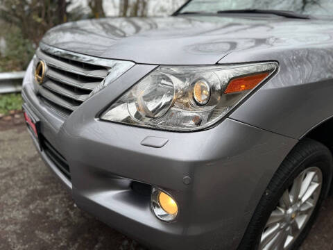 2009 Lexus LX 570