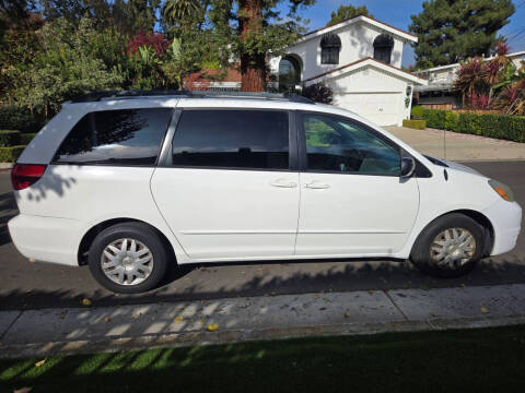 2005 Toyota Sienna