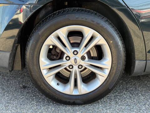 2014 Ford Taurus SEL
