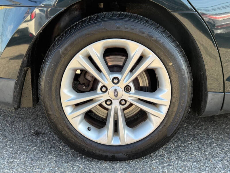 2014 Ford Taurus SEL