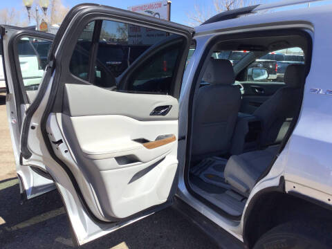 2017 GMC Acadia SLE-2