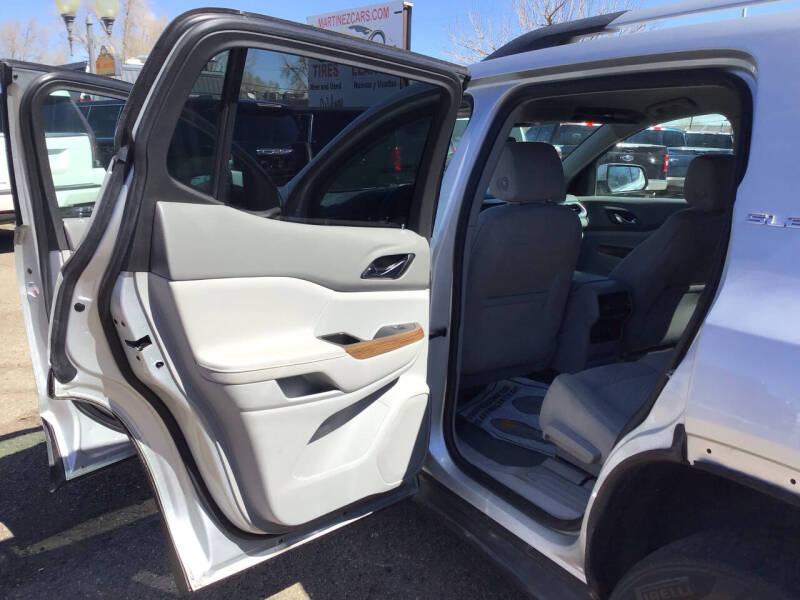 2017 GMC Acadia SLE-2