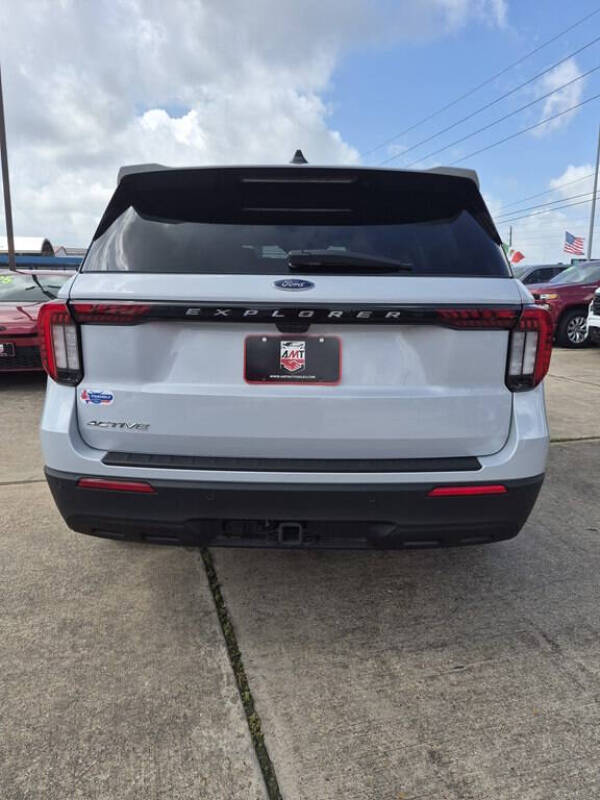 2025 Ford Explorer Active