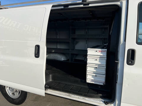 2018 Chevrolet Express 2500