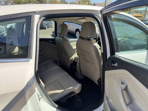 2017 Ford C-MAX Energi Titanium