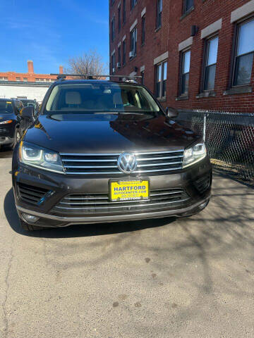 2015 Volkswagen Touareg for sale at Hartford Auto Center in Hartford CT