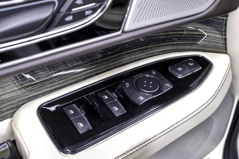 2020 Lincoln Navigator L Black Label