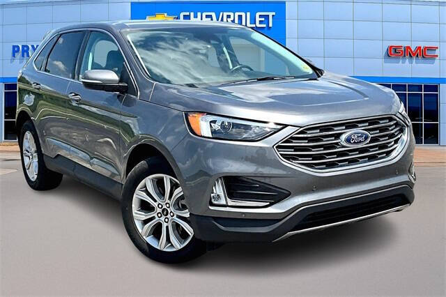 2024 Ford Edge Titanium's photo