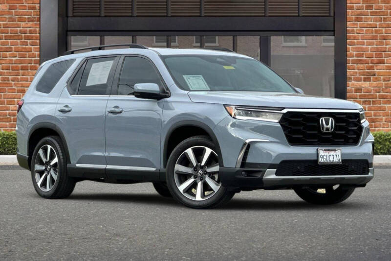 2023 Honda Pilot Touring