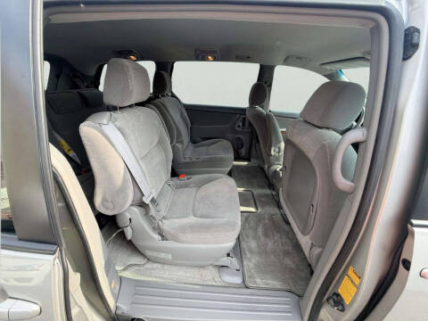 2008 Toyota Sienna XLE