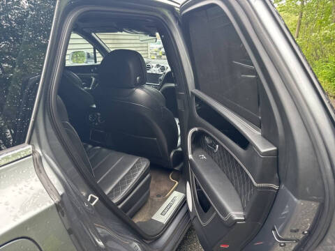 2018 Bentley Bentayga W12 Signature Edition