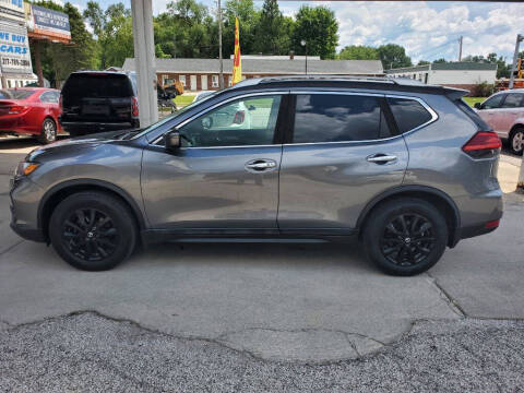 2017 Nissan Rogue for sale at SpringField Select Autos in Springfield IL