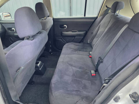 2008 Nissan Versa 1.8 S