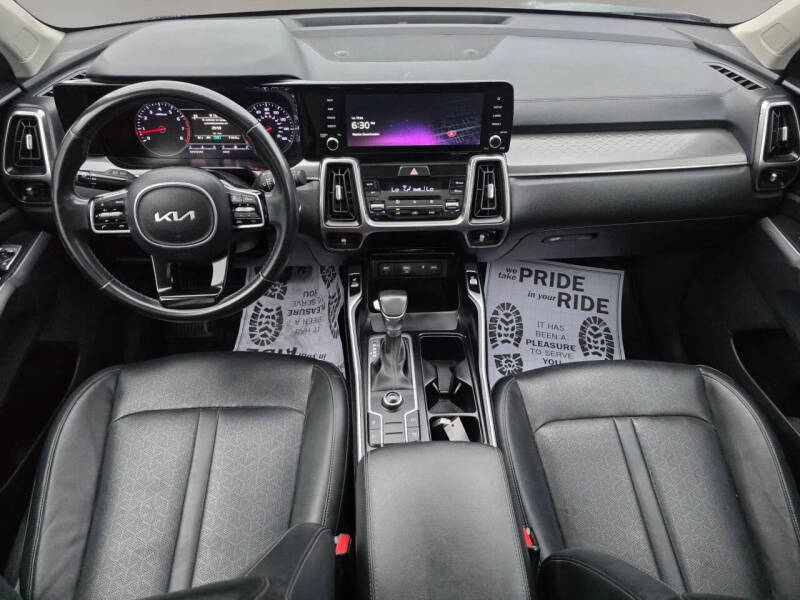 2023 Kia Sorento S
