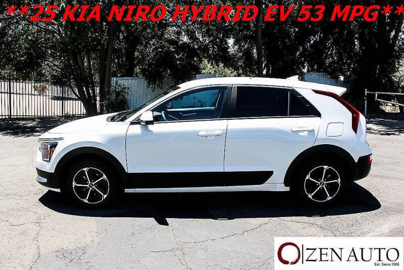2025 Kia Niro LX