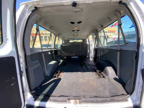 2012 Ford E-Series E-350 SD XL