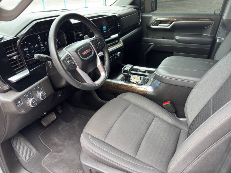2024 GMC Sierra 1500