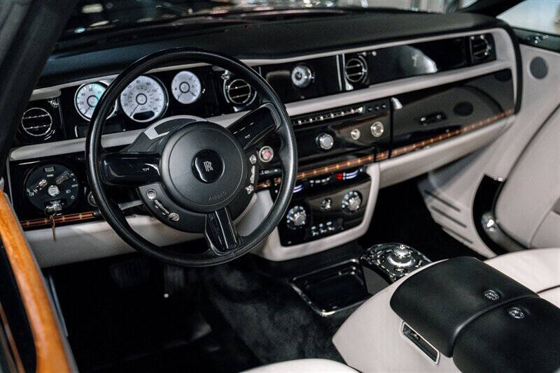 2015 Rolls-Royce Phantom Drophead Coupe