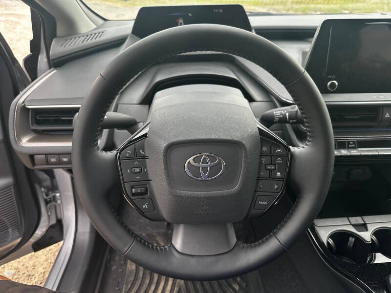 2025 Toyota Prius XLE