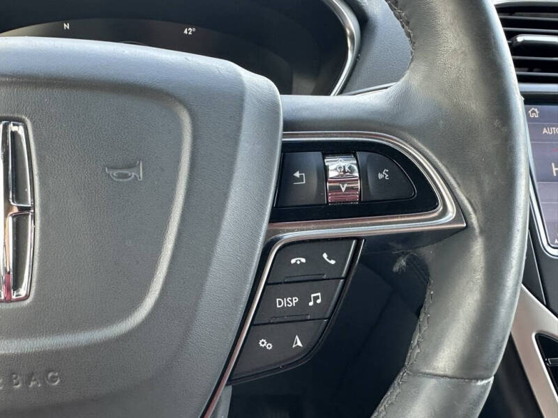 2020 Lincoln Nautilus Reserve