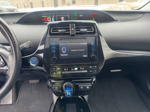 2019 Toyota Prius XLE