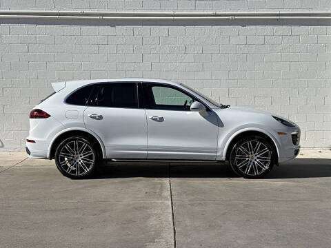 2017 Porsche Cayenne S