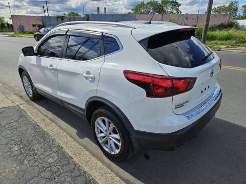 2017 Nissan Rogue Sport SV