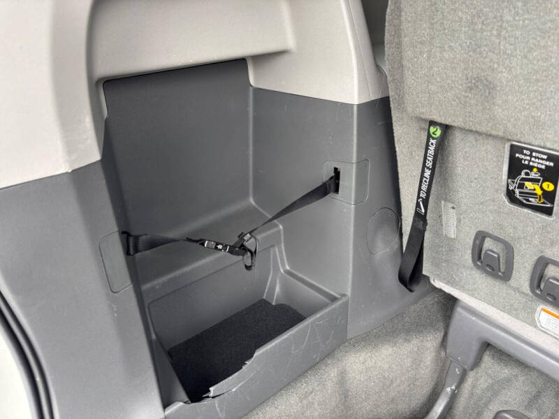 2016 Toyota Sienna XLE Premium 8-Passenger